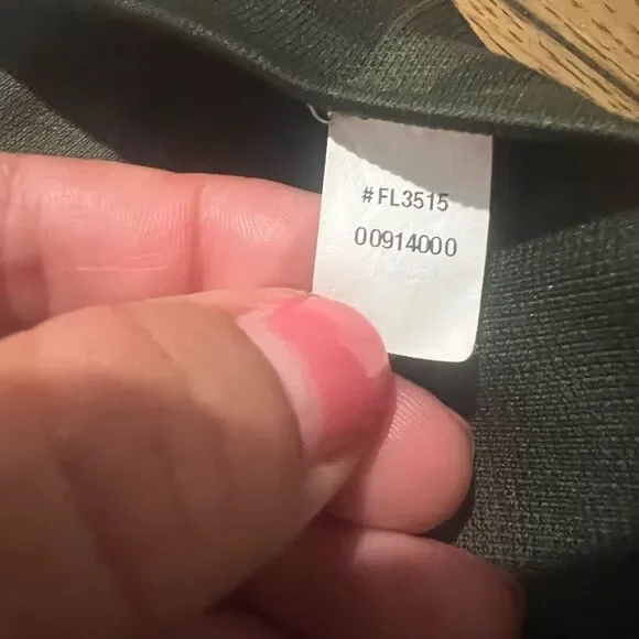 Spanx Women's Look at Me Now Seamless Leggings Camo Print Sz. Large 25" Inseam - Picture 10 of 14